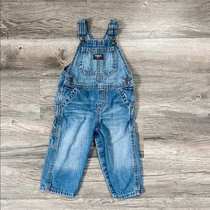 Oshkosh B’GOSH overalls | 18 months
